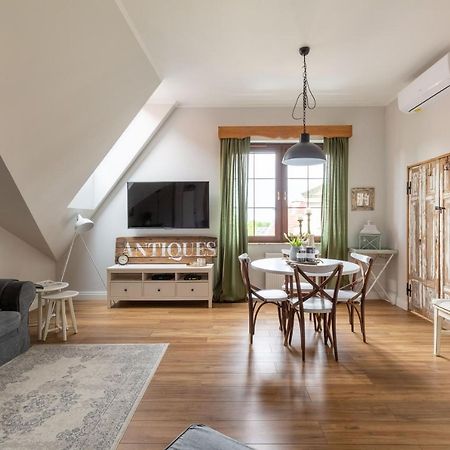 Apartament Wigilijna Premium Starowka エルブロンク エクステリア 写真