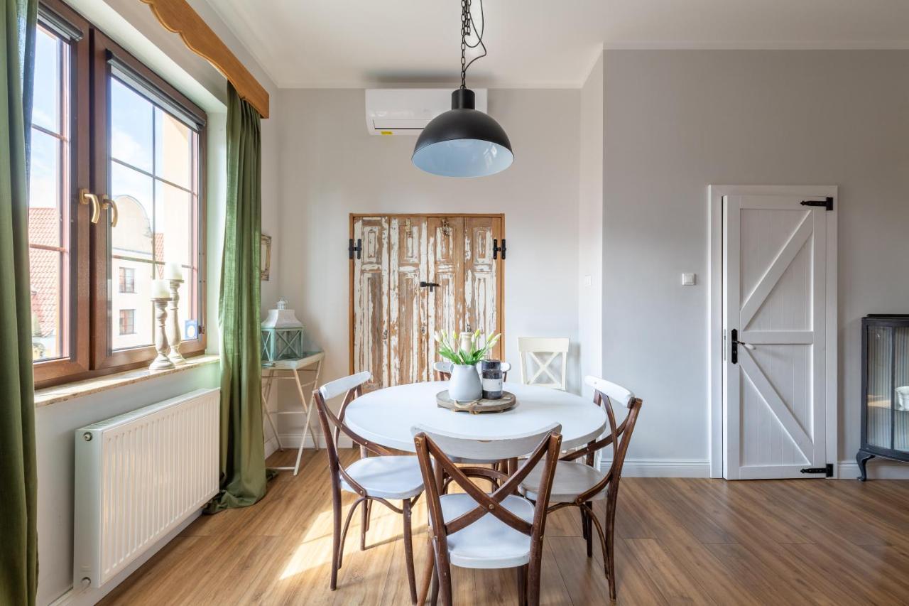 Apartament Wigilijna Premium Starowka エルブロンク エクステリア 写真